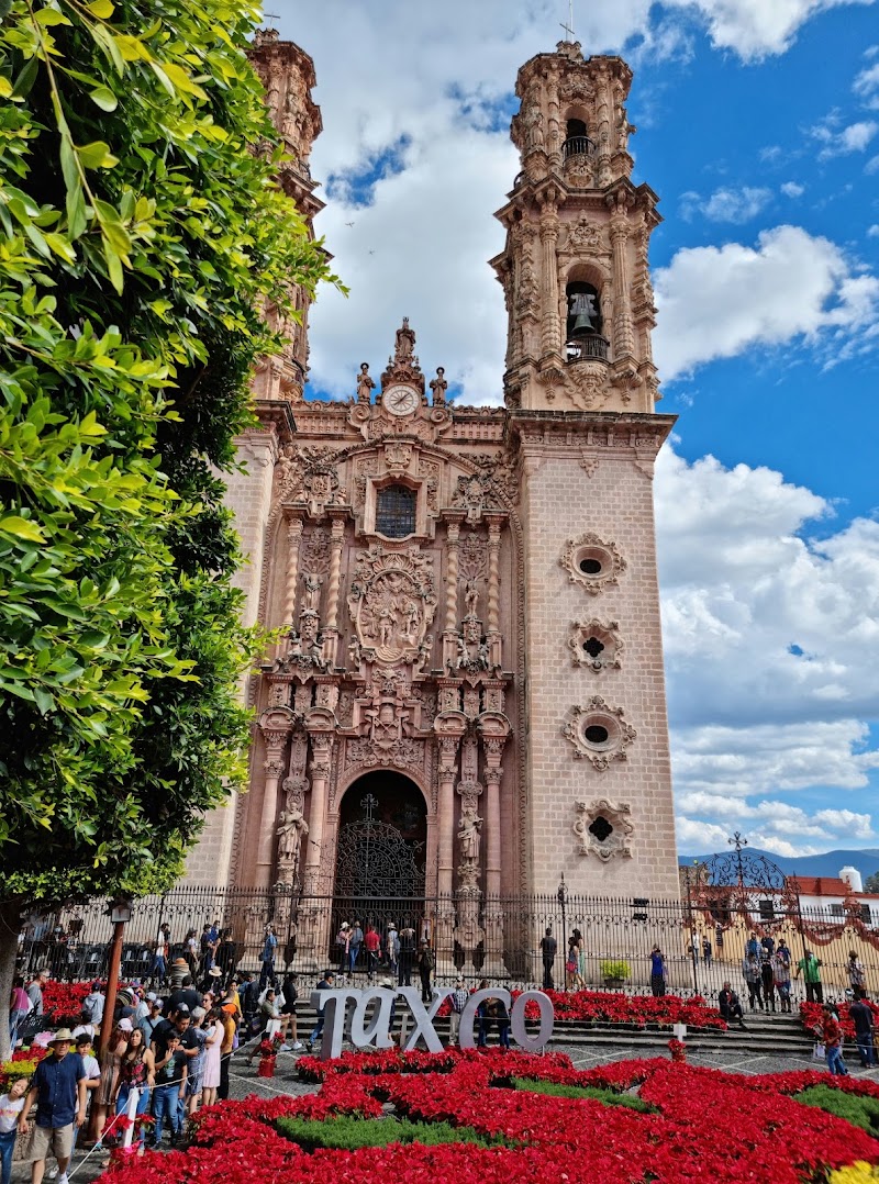 Parroquia de Santa Prisca y San Sebastián
