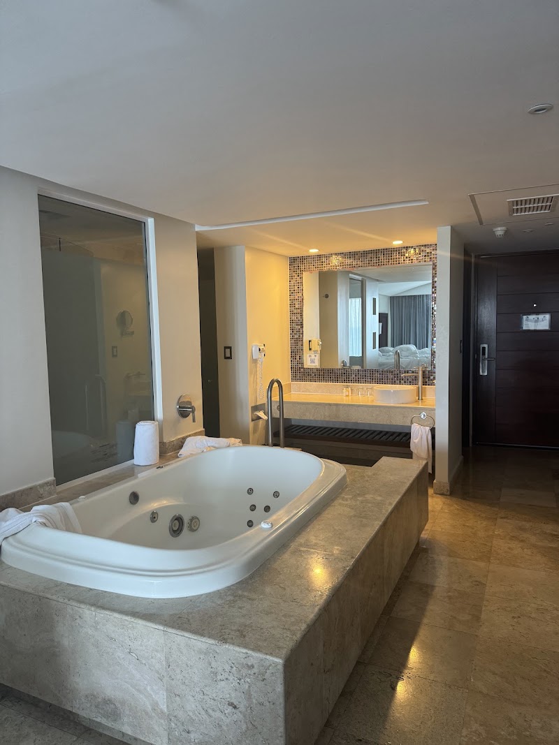 Azul Ixtapa Grand Resort Spa