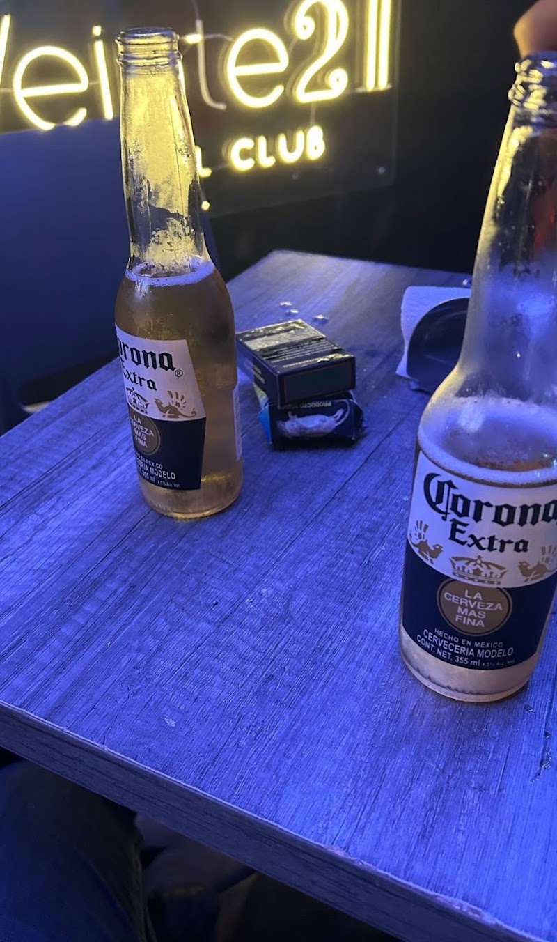 LA CASITA - Reggaeton Club