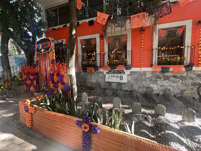 Único