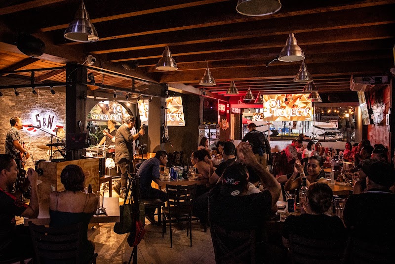 Bufalos Wings & Beer