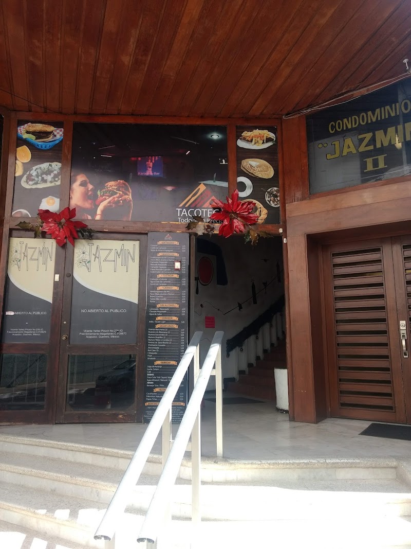 Canta Bar La Cigarra Acapulco
