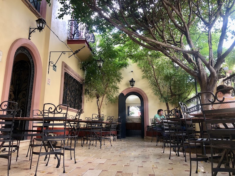 Bennoni Gelato e Caffe | Restaurante, Café y Postres en Iguala
