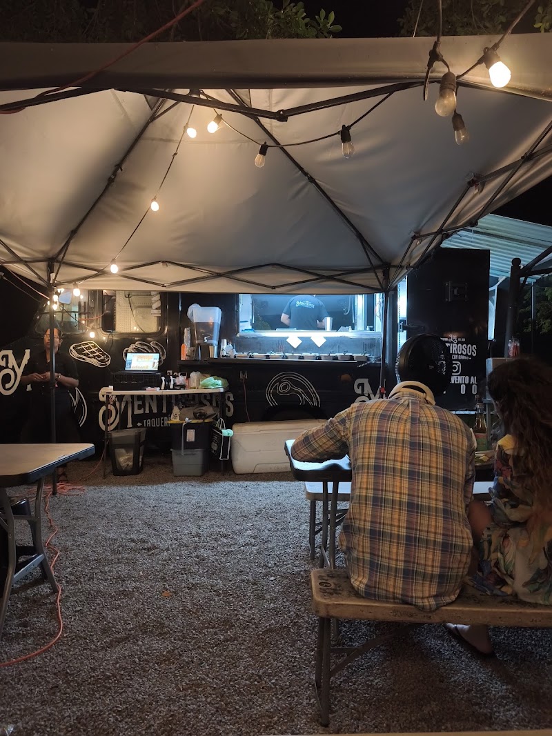 Los Mentirosos Ixtapa