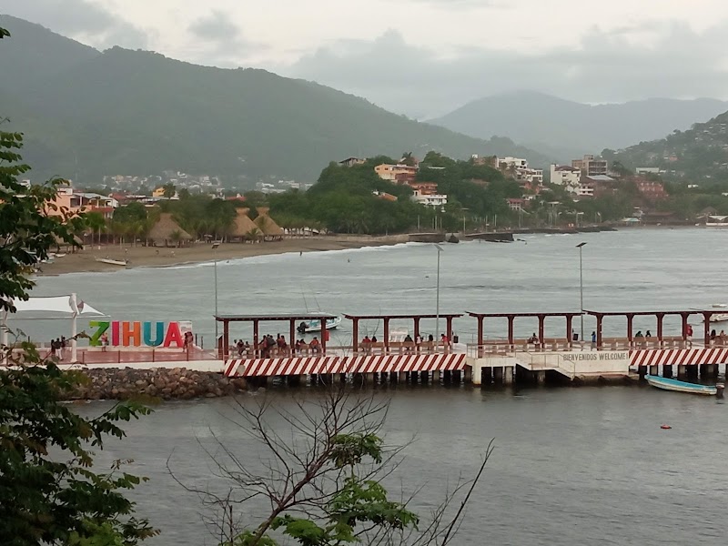 Muelle de Zihuatanejo