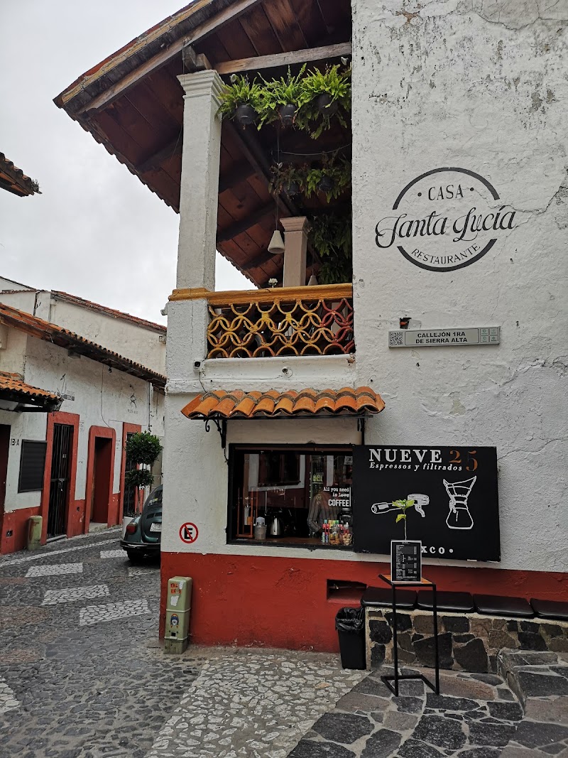 Nueve 25 Espressos y filtrados