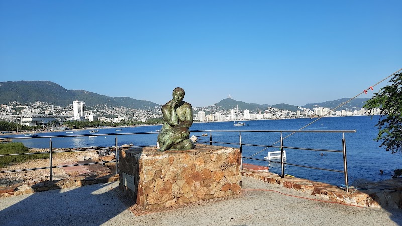 Monumento d delfines