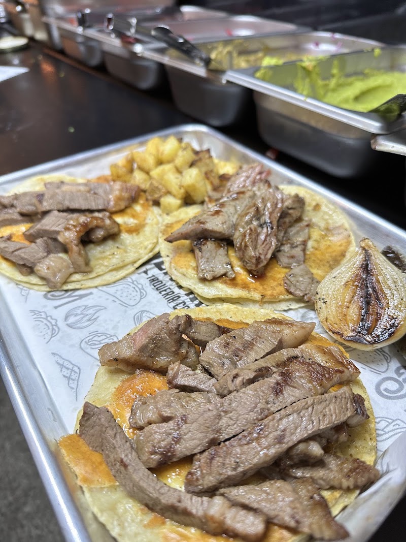 Los Mentirosos Ixtapa