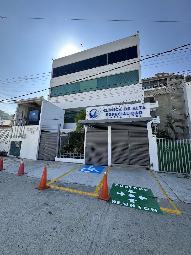 Dentista Karem Rachó