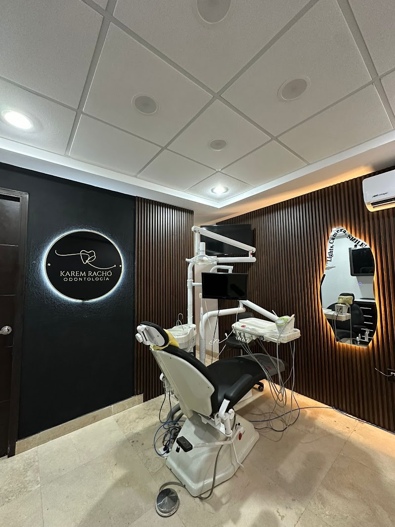 Dentista Karem Rachó
