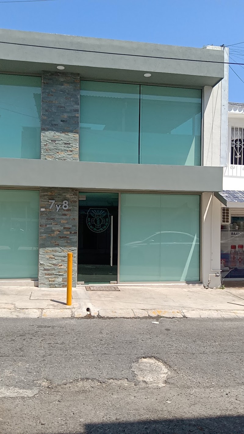 MÉDICO MILITAR OFTALMÓLOGO