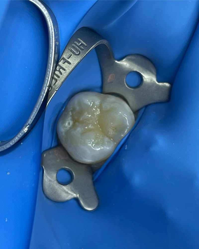 Dentista Karem Rachó