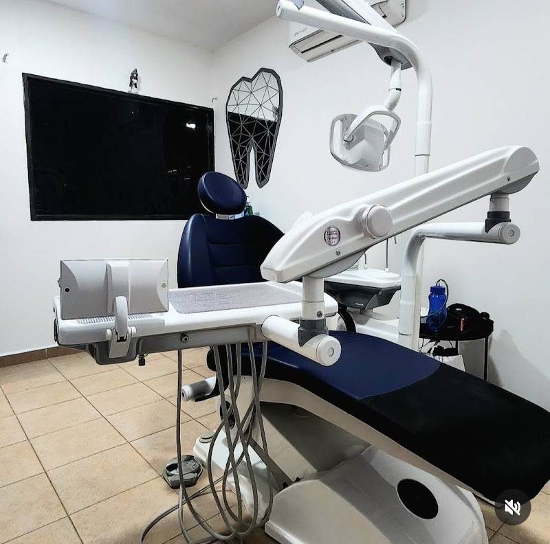 AE Dental Studio