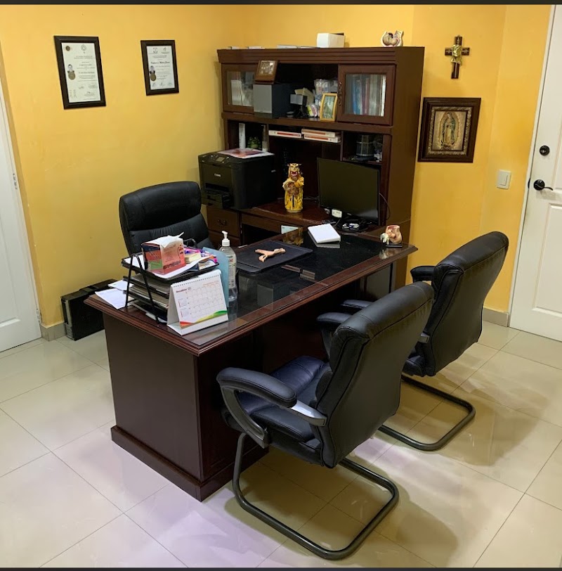 Dr. Jose Manuel Garcia Rios (Ginecólogo, Hospital Farallón)