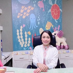 Dra. Sugely Velasco Terrones, Pediatra