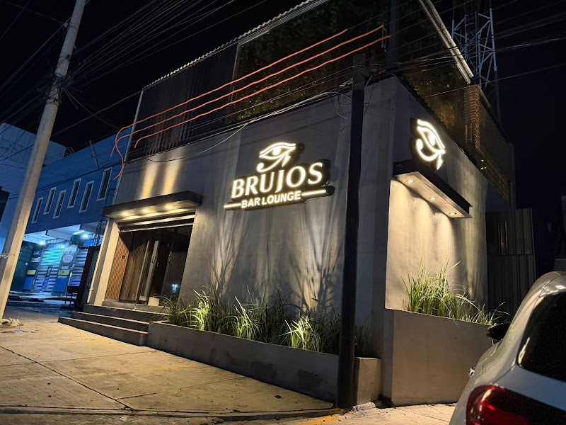 BRUJOS Bar Lounge En Pachuca