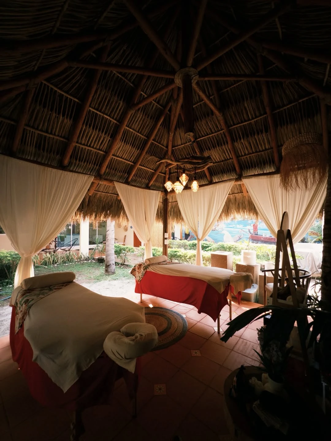 Hotel Rojo Manglar