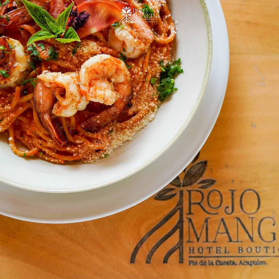 Hotel Rojo Manglar